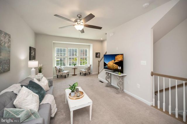 1103 RAMPART DR, Fredericksburg, VA 22401