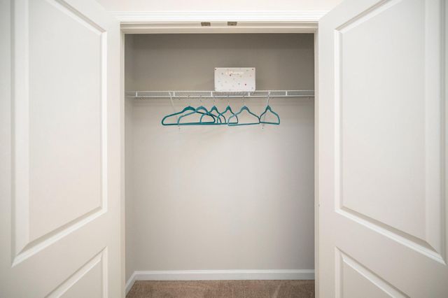 1103 RAMPART DR, Fredericksburg, VA 22401