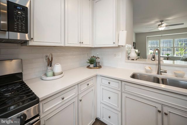 1103 RAMPART DR, Fredericksburg, VA 22401