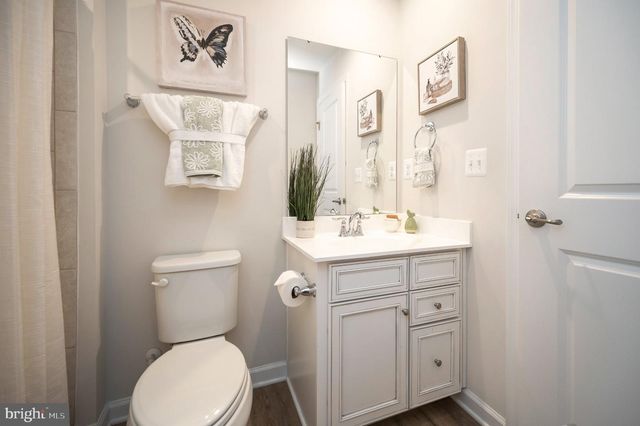 1103 RAMPART DR, Fredericksburg, VA 22401