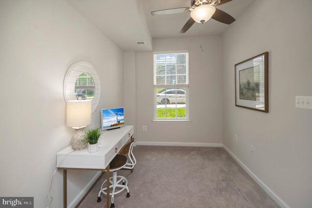 1103 RAMPART DR, Fredericksburg, VA 22401