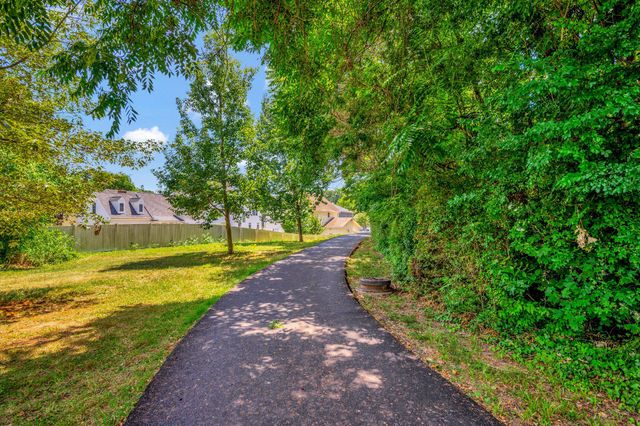 1103 RAMPART DR, Fredericksburg, VA 22401