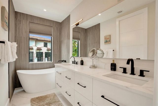 119 SE 12th Avenue, Fort Lauderdale, FL 33301