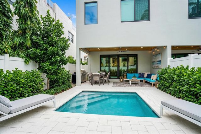 119 SE 12th Avenue, Fort Lauderdale, FL 33301