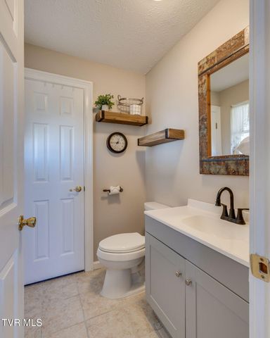 567 Long Town Road, Bulls Gap, TN 37711