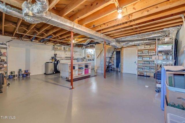 567 Long Town Road, Bulls Gap, TN 37711