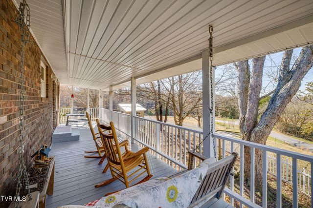 567 Long Town Road, Bulls Gap, TN 37711