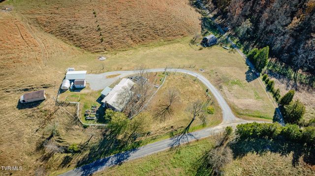 567 Long Town Road, Bulls Gap, TN 37711