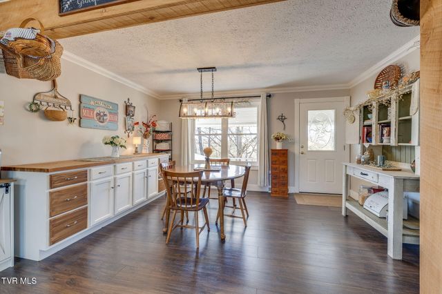 567 Long Town Road, Bulls Gap, TN 37711