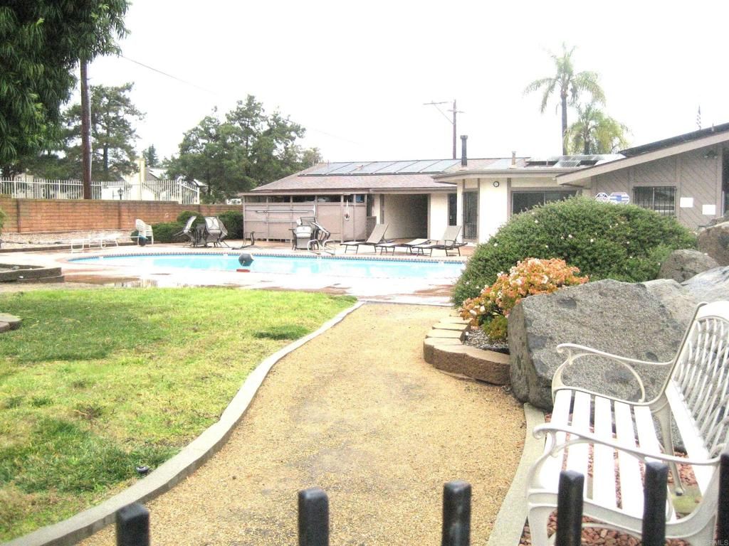 1175 La Moree Road 33, San Marcos, CA 92078 — photo 2