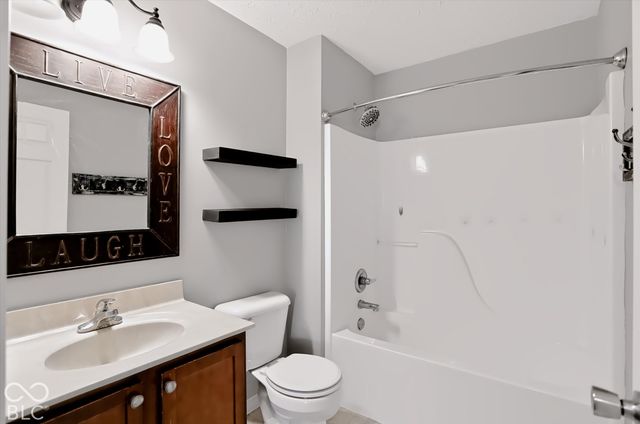 1717 Chatham Place, Danville, IN 46122