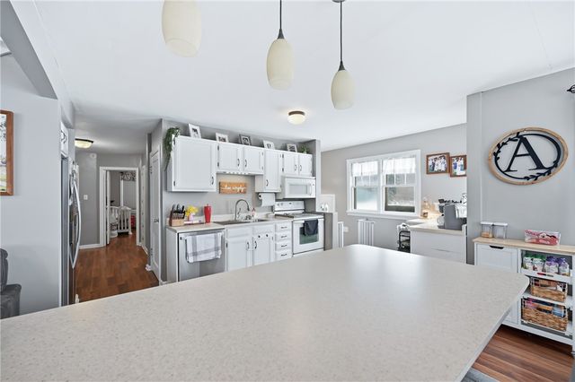 7376 Sharon Mercer Rd, Lackawannock Twp, PA 16137