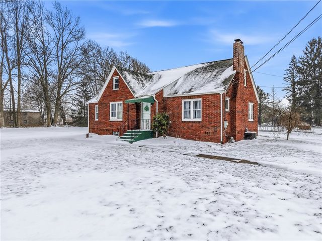 7376 Sharon Mercer Rd, Lackawannock Twp, PA 16137