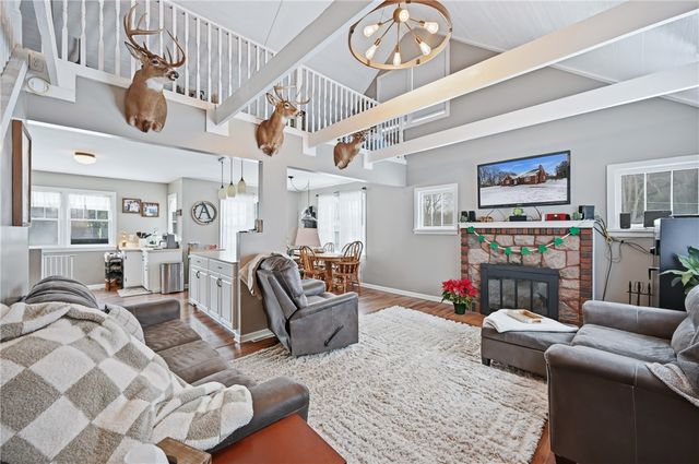 7376 Sharon Mercer Rd, Lackawannock Twp, PA 16137