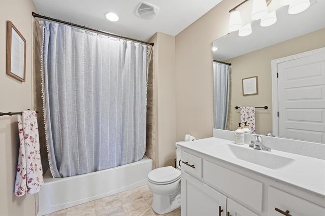 16564 S Allman Road, Olathe, KS 66062