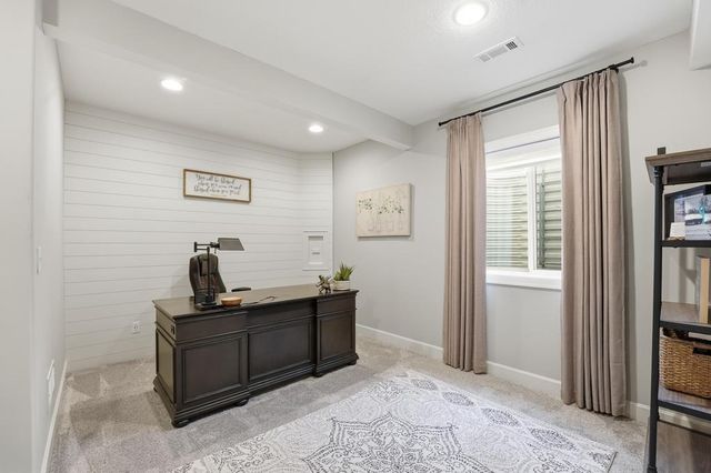 16564 S Allman Road, Olathe, KS 66062