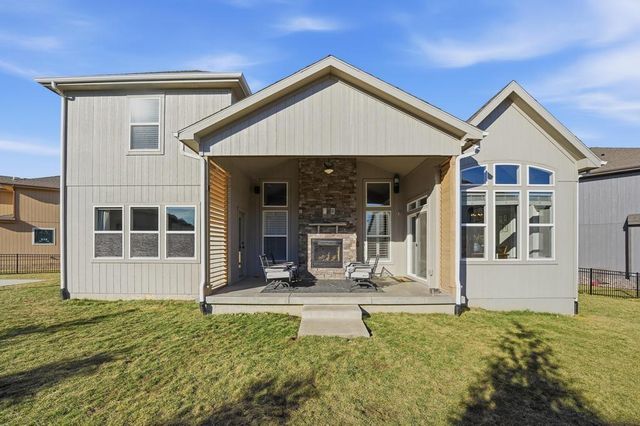 16564 S Allman Road, Olathe, KS 66062