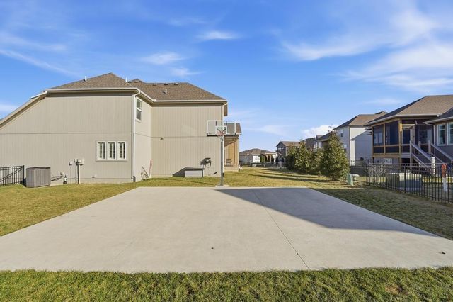 16564 S Allman Road, Olathe, KS 66062