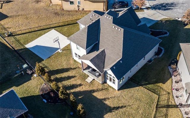 16564 S Allman Road, Olathe, KS 66062