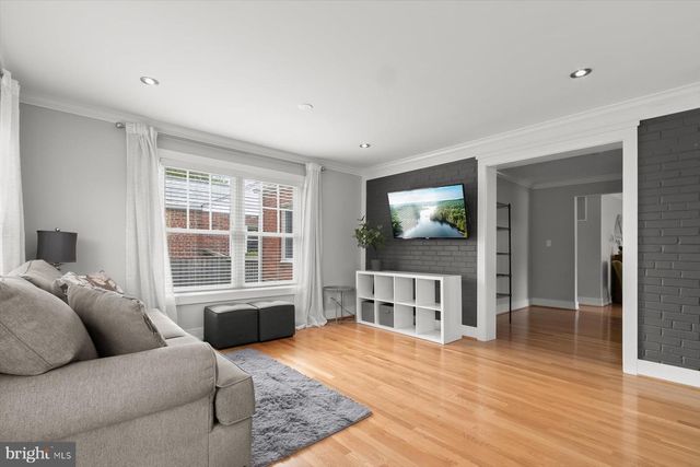 513 GILMOURE DR, Silver Spring, MD 20901