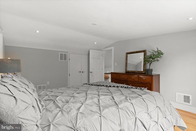 513 GILMOURE DR, Silver Spring, MD 20901