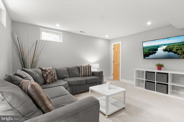 513 GILMOURE DR, Silver Spring, MD 20901