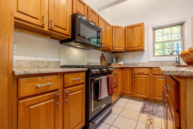 42 Lake View Drive, Concord, NH 03303