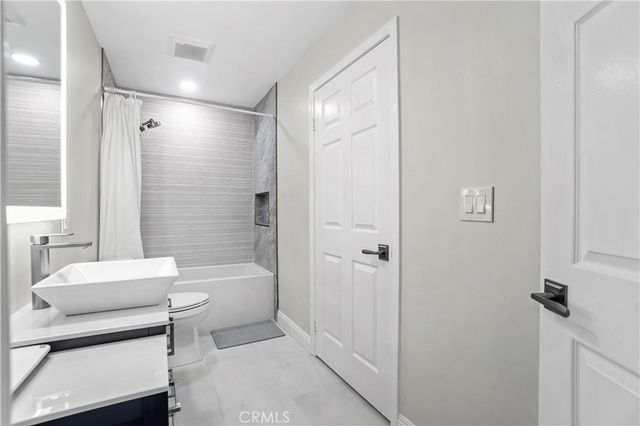 308 S Cabrillo Avenue 3, San Pedro, CA 90731