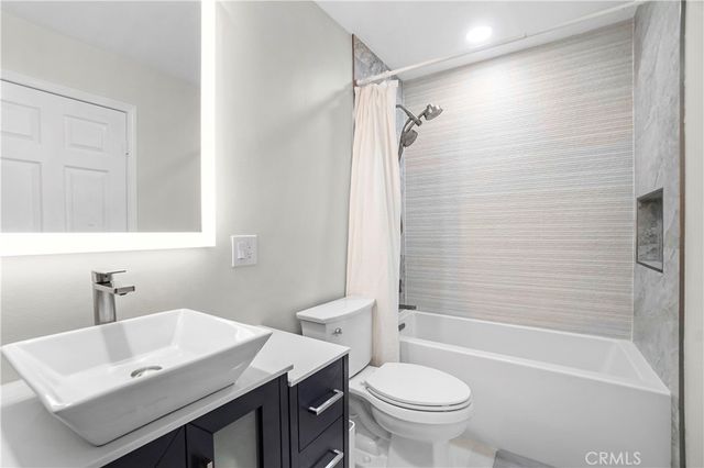 308 S Cabrillo Avenue 3, San Pedro, CA 90731