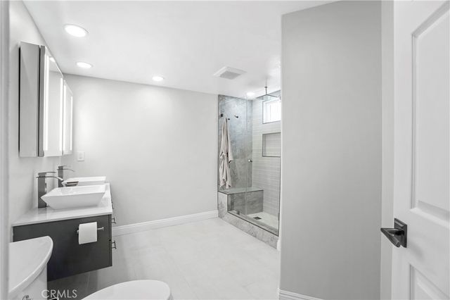 308 S Cabrillo Avenue 3, San Pedro, CA 90731