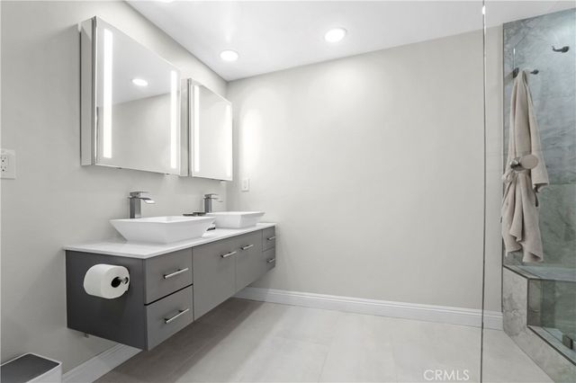 308 S Cabrillo Avenue 3, San Pedro, CA 90731