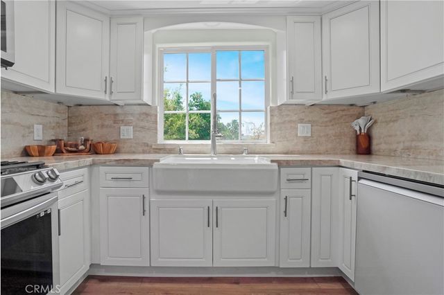 308 S Cabrillo Avenue 3, San Pedro, CA 90731