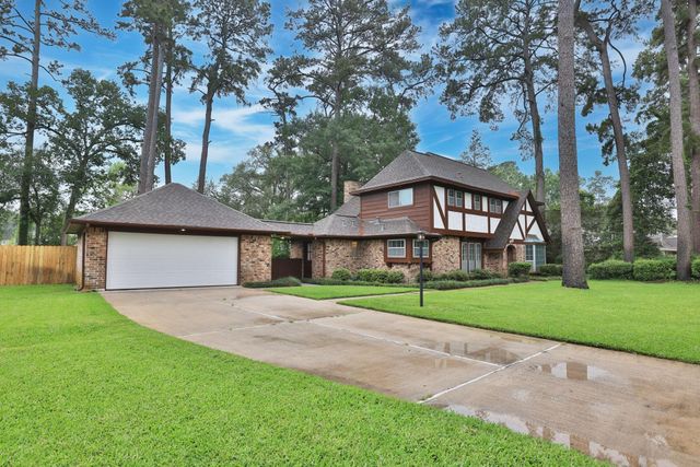 902 Castle Hill Trail, Houston, TX 77339