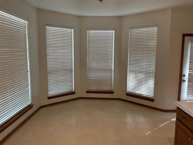 53 W Shore Drive, Arcadia, OK 73007