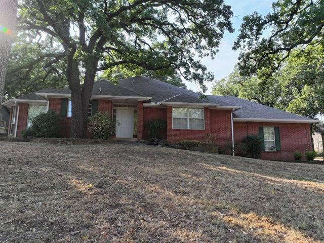 53 W Shore Drive, Arcadia, OK 73007