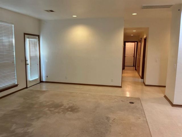 53 W Shore Drive, Arcadia, OK 73007