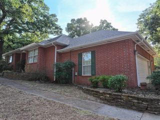 53 W Shore Drive, Arcadia, OK 73007