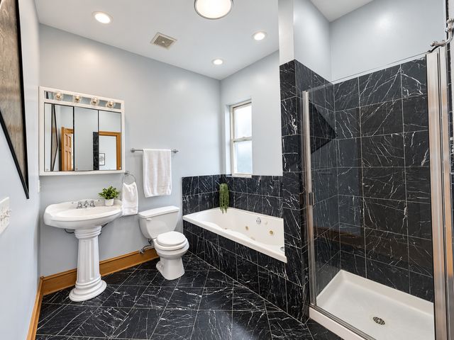 4825 S Prairie Avenue 4, Chicago, IL 60615