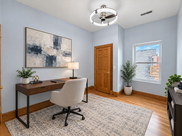 4825 S Prairie Avenue 4, Chicago, IL 60615