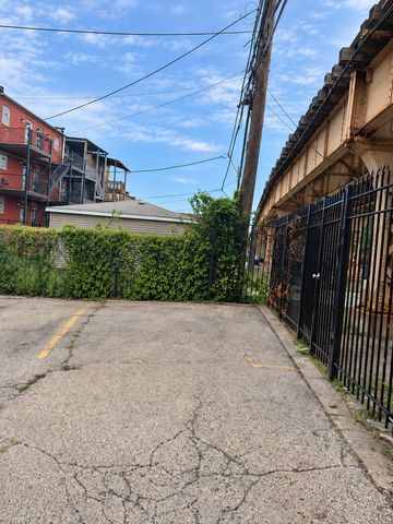 4825 S Prairie Avenue 4, Chicago, IL 60615
