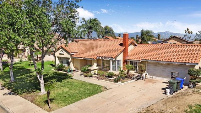 661 N Larch, Rialto, CA 92376