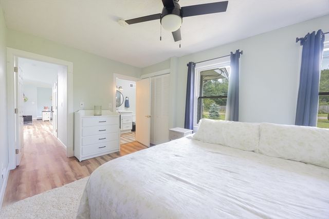 2-4 Long Point Rd, Lakeville, MA 02347