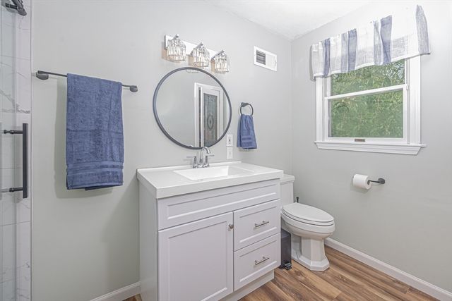 2-4 Long Point Rd, Lakeville, MA 02347