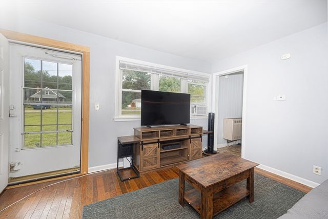 2-4 Long Point Rd, Lakeville, MA 02347