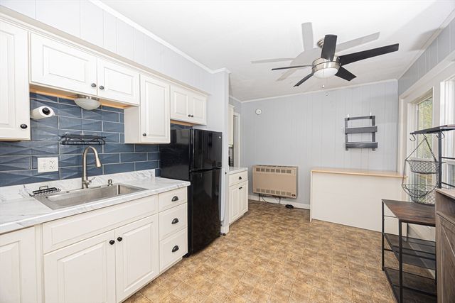 2-4 Long Point Rd, Lakeville, MA 02347