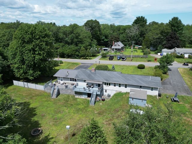 2-4 Long Point Rd, Lakeville, MA 02347