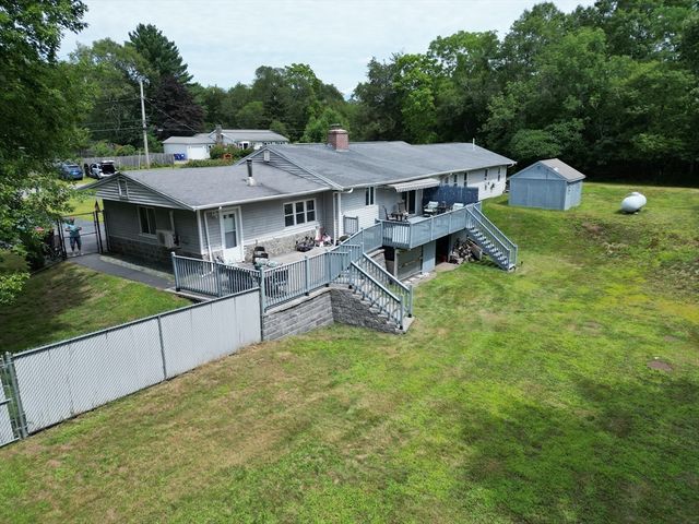 2-4 Long Point Rd, Lakeville, MA 02347