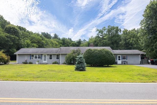 2-4 Long Point Rd, Lakeville, MA 02347