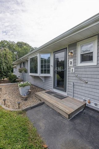 2-4 Long Point Rd, Lakeville, MA 02347
