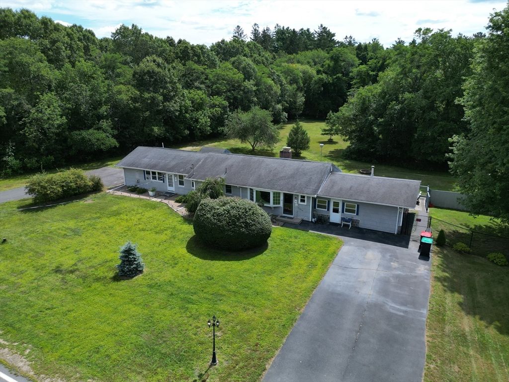 2-4 Long Point Rd, Lakeville, MA 02347